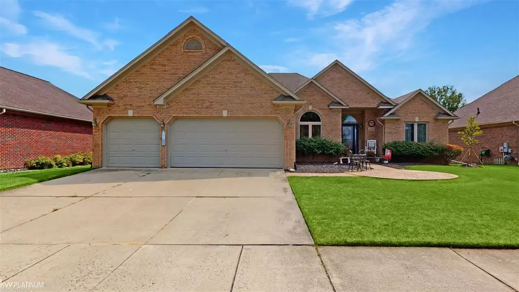 20198 Bannister, Macomb Twp, MI 48044-5942