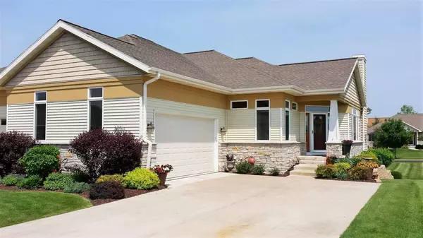 401 Grandview Dr, Waunakee, WI 53597