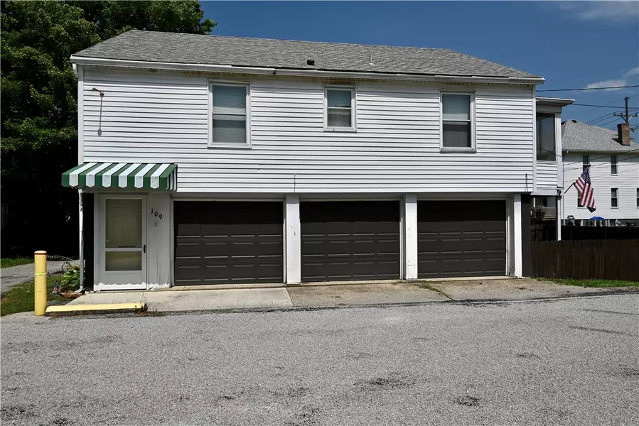 109 N Walnut St, Ligonier, PA 15658