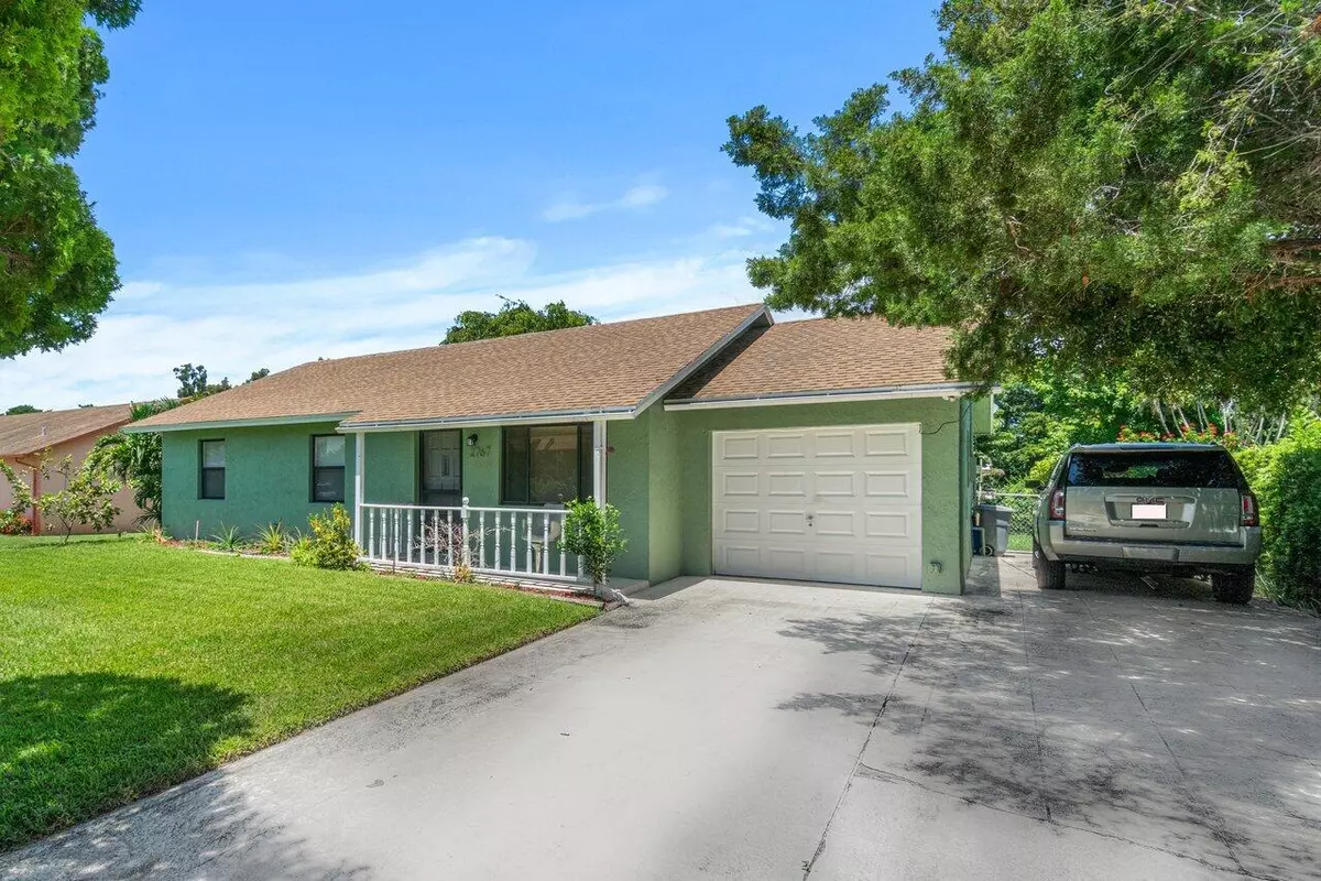 Lantana, FL 33462,2767 Park DR