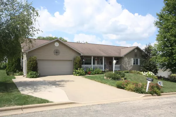 506 Prairie Hills Dr, Dodgeville, WI 53533