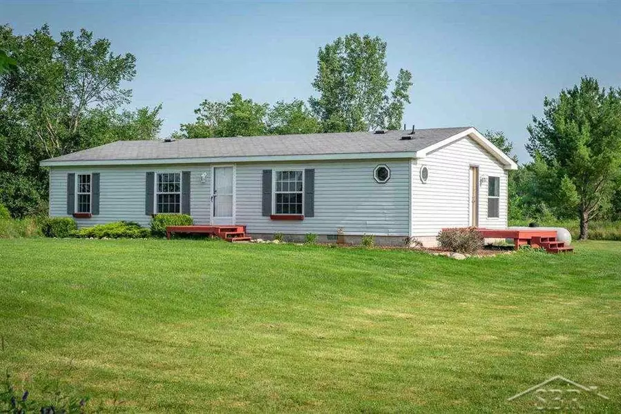 3980 W Fike Road, Coleman, MI 48618