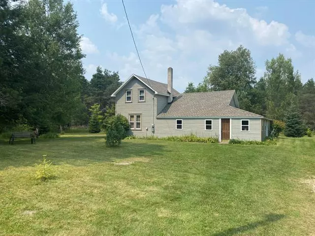 3821 E Johnson Road, Lake City, MI 49651