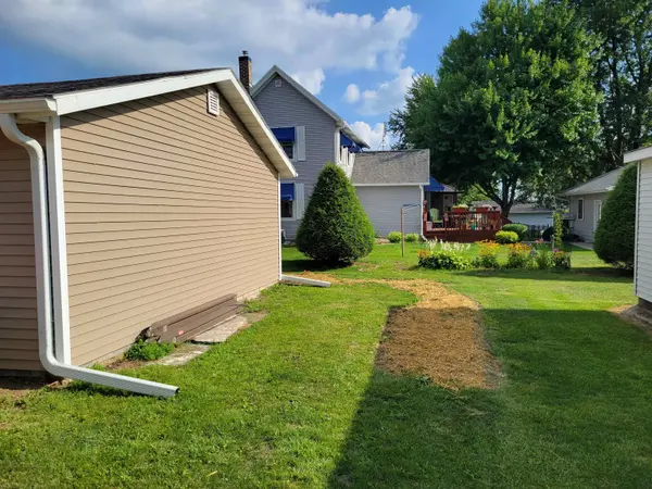 601 S Madison St, Cuba City, WI 53807