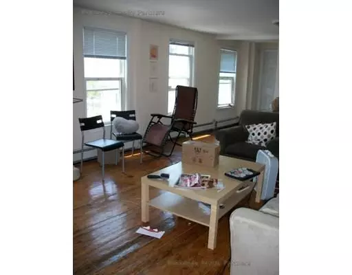 93 Moore St #1, Cambridge, MA 02139