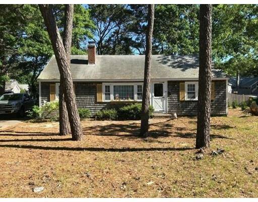 20 Sycamore Ln, Dennis, MA 02660