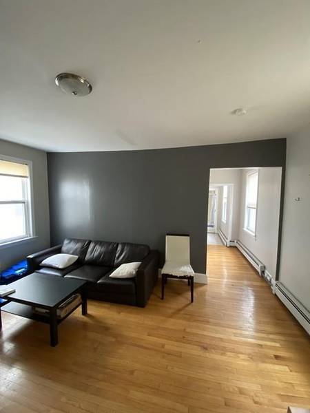 97 Moore St #2, Cambridge, MA 02139