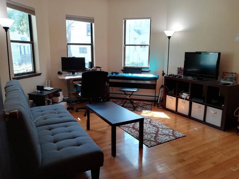 55A Market St #1, Cambridge, MA 02139