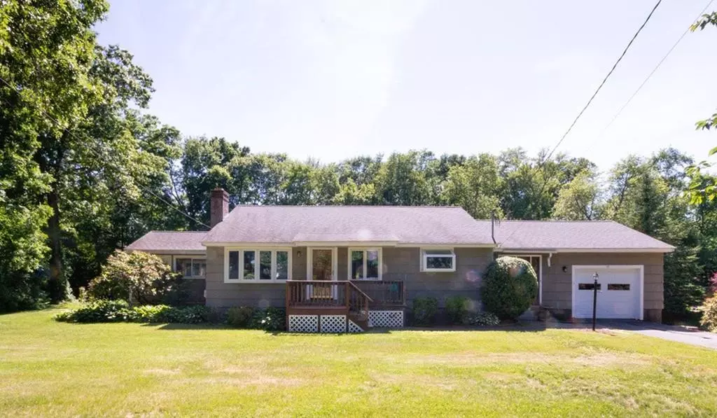 17 Longhill Rd, Ashland, MA 01721