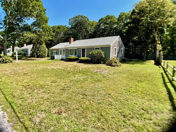 103 Winding Brook Rd, Yarmouth, MA 02664