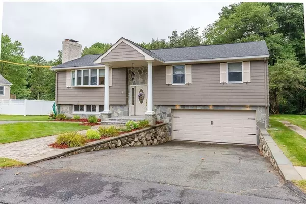 8 Spring Valley Rd, Burlington, MA 01803