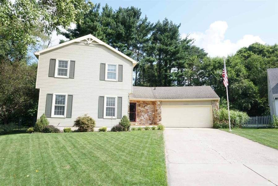 5221 N FALLS CHURCH Court, South Bend, IN 46614