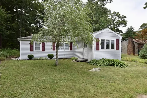 10 Deneise Street, Lakeville, MA 02347