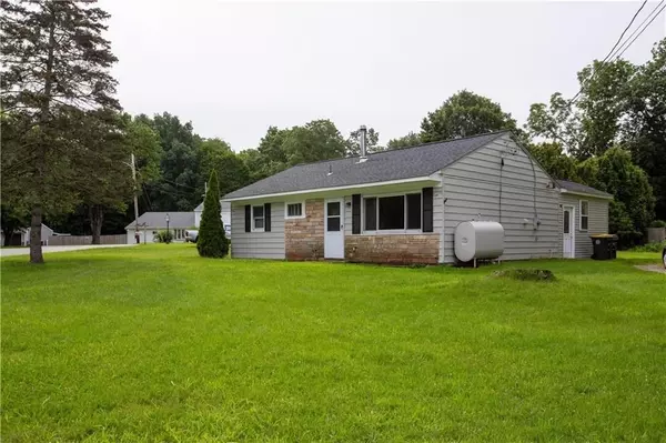 Smithfield, RI 02828,1 Douglas Cir