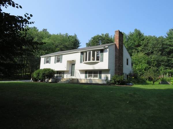 23 Constantine Dr., Tyngsborough, MA 01879