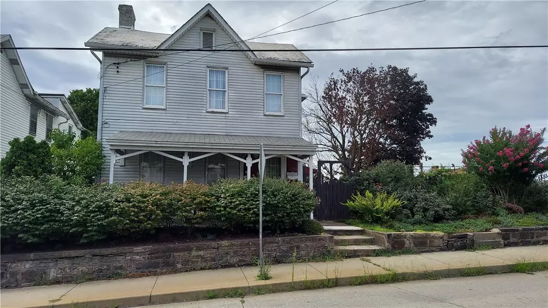 328 E Crawford, Connellsville, PA 15425