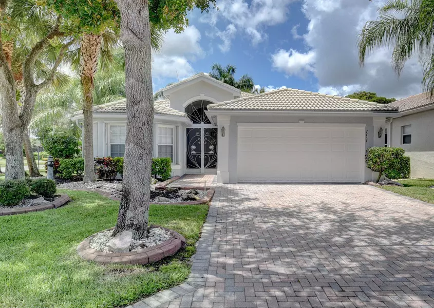 7737 Lighthouse Point LN, Lake Worth, FL 33467