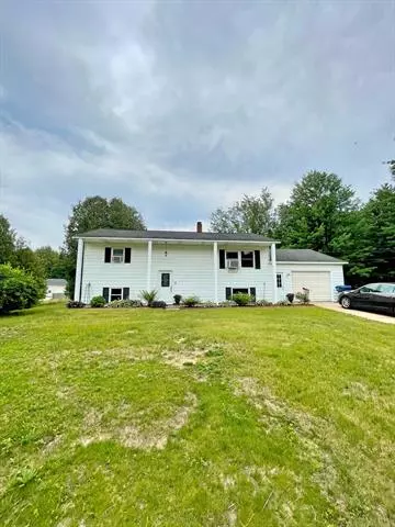 5855 Pontaluna Road, Fruitport, MI 49415