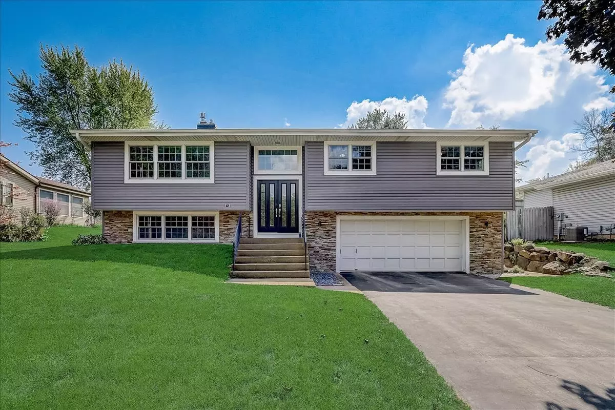 Waunakee, WI 53597,112 Canterbury Ct