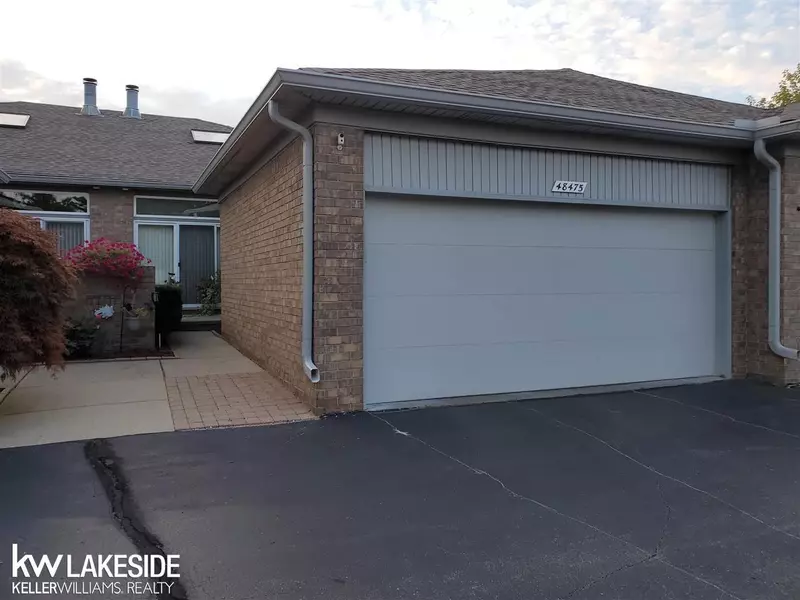 48475 Lance Creek, Shelby Twp, MI 48315