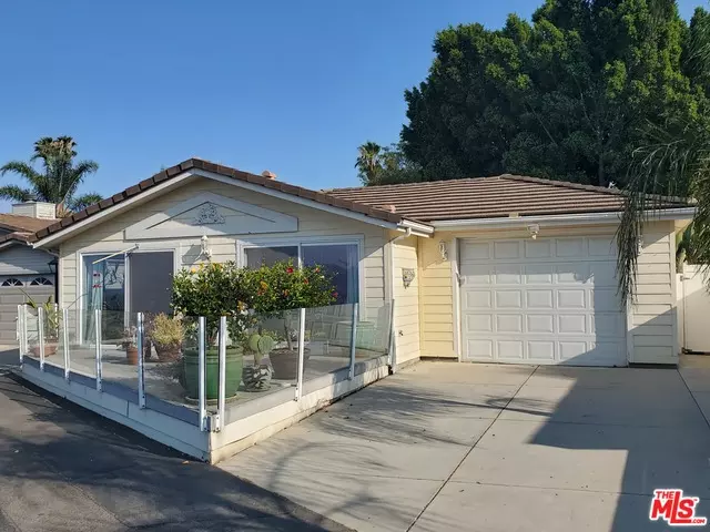 103 Pawnee Ln, Topanga, CA 90290