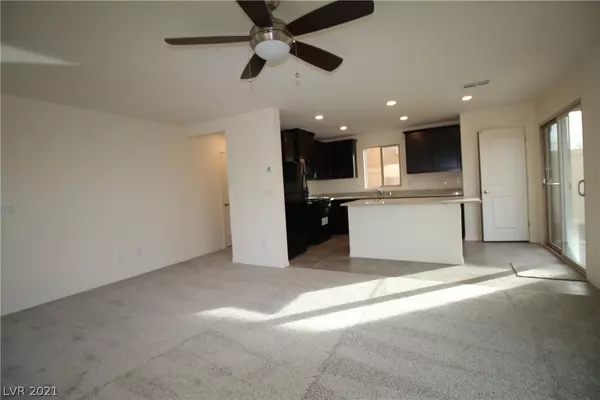 Las Vegas, NV 89122,5115 Charlie Court