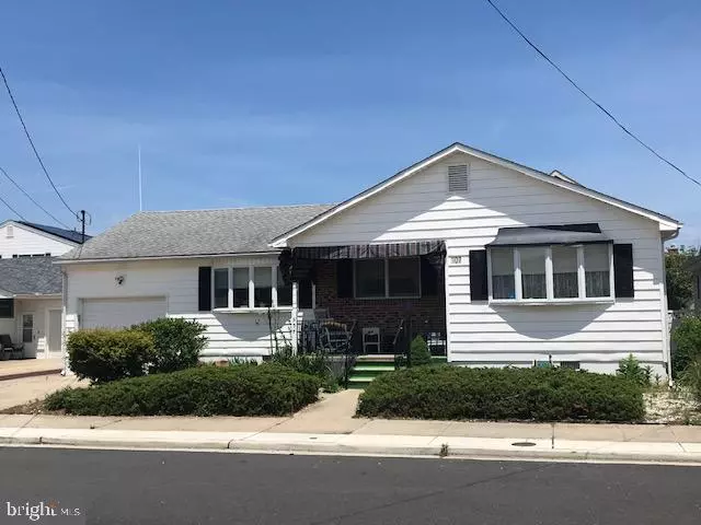 305-307 E NEWARK AVE, Wildwood, NJ 08260