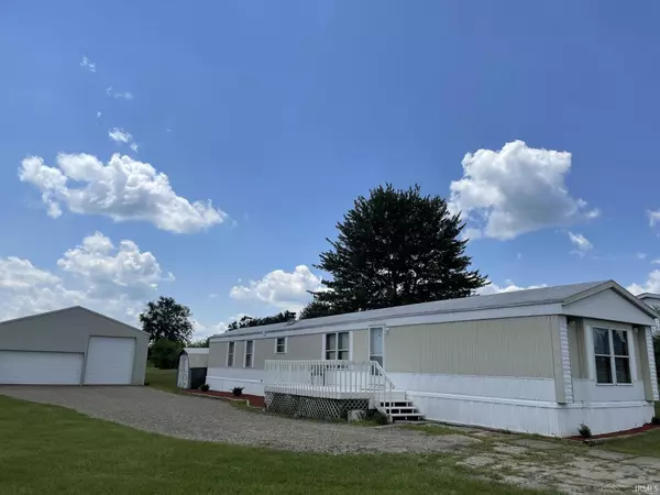 8431 W N County Line Rd W Road, Churubusco, IN 46723