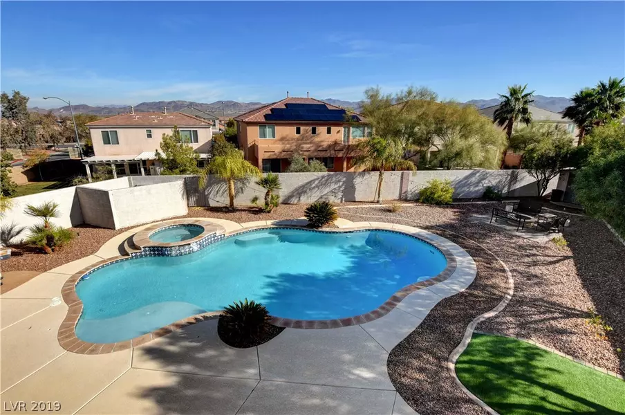 626 BLUE SNOW RIVER Court, Henderson, NV 89002