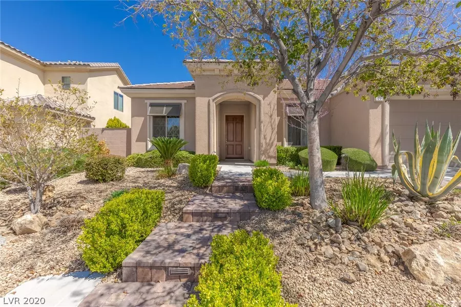 19 MORNINGLOW Pass, Henderson, NV 89052