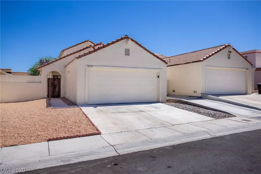 8229 Abercrombe Way, Las Vegas, NV 89145