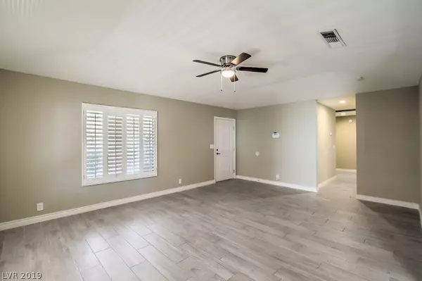 Henderson, NV 89014,623 PEPPER TREE Circle