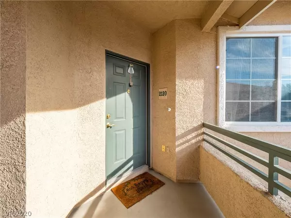 Las Vegas, NV 89134,9901 TRAILWOOD Drive #2120