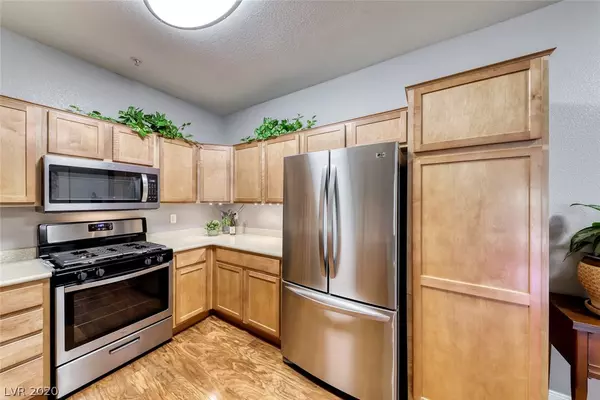 Henderson, NV 89052,2291 Horizon Ridge #5126