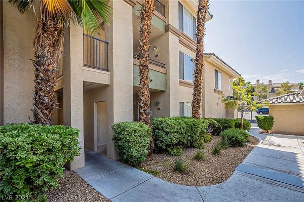 7163 S Durango Drive #213, Las Vegas, NV 89113