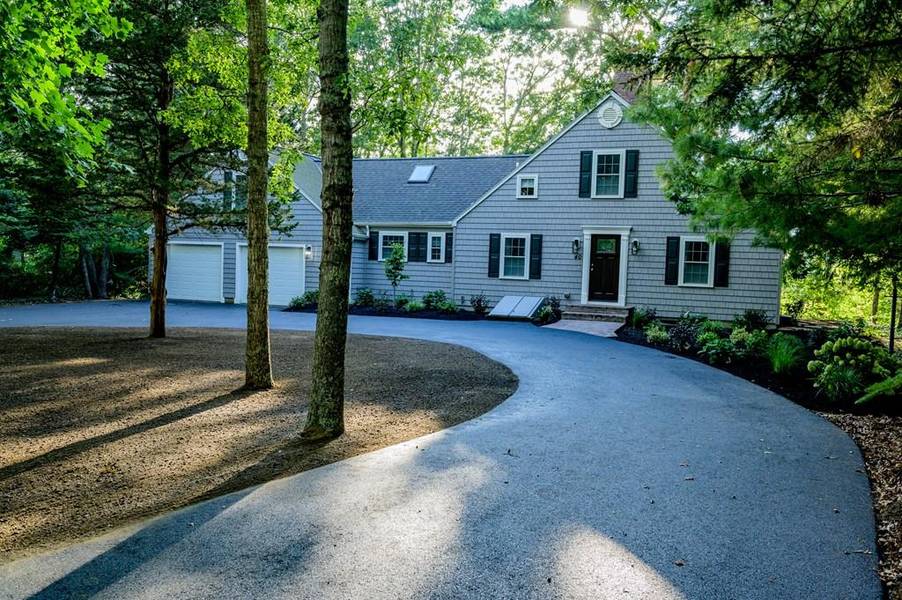 40 Seabreeze Dr, Bourne, MA 02532