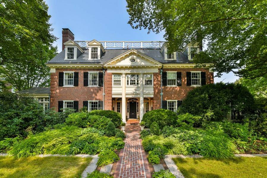 337 Buckminster Road, Brookline, MA 02445