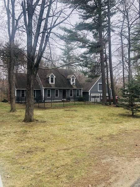 56 Crestwood Dr, Danville, NH 03819