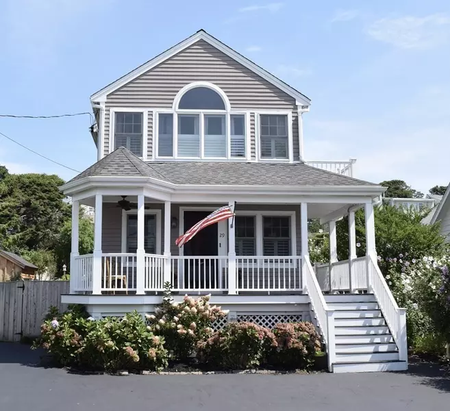 29 Peggotty Beach Rd, Scituate, MA 02066