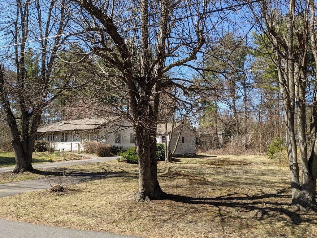 34 Greenwood Rd, Sudbury, MA 01776
