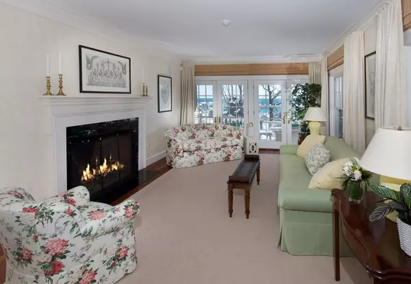 Marblehead, MA 01945,391 Ocean Avenue