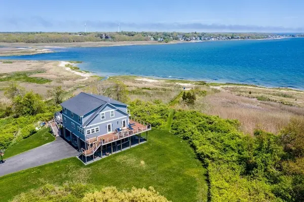 Fairhaven, MA 02719,111 Cedar St