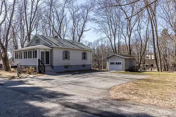 5 Waterview Ave, Billerica, MA 01862