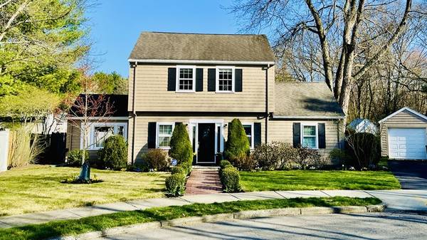 12 Antonellis Cir, Newton, MA 02459