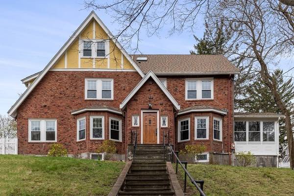 416 Mystic St, Arlington, MA 02474