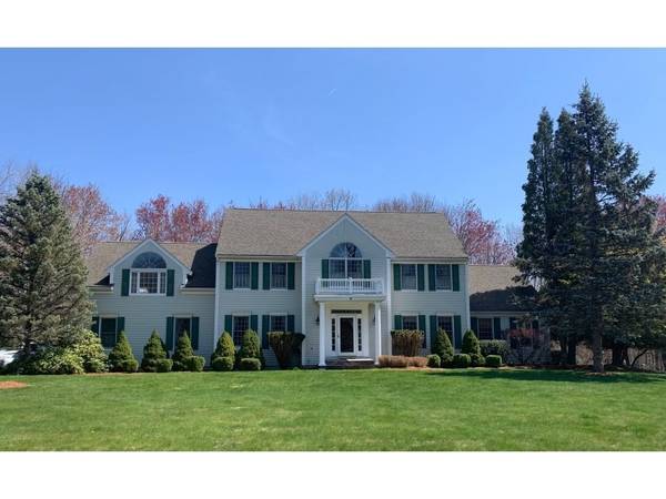 8 Colella Farm Rd, Hopkinton, MA 01748