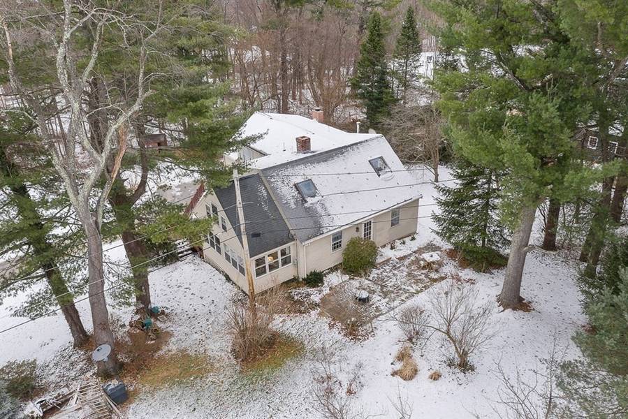 32-A Elm St, Pepperell, MA 01463