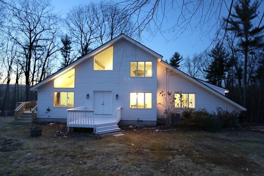 206 Stow Rd, Harvard, MA 01451