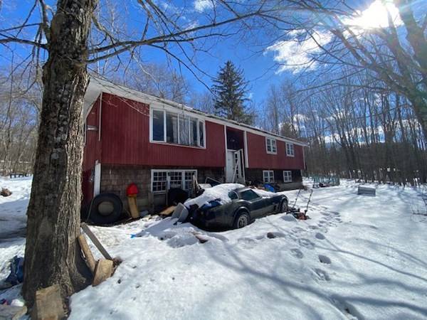 38 W Brookfield Rd, North Brookfield, MA 01535