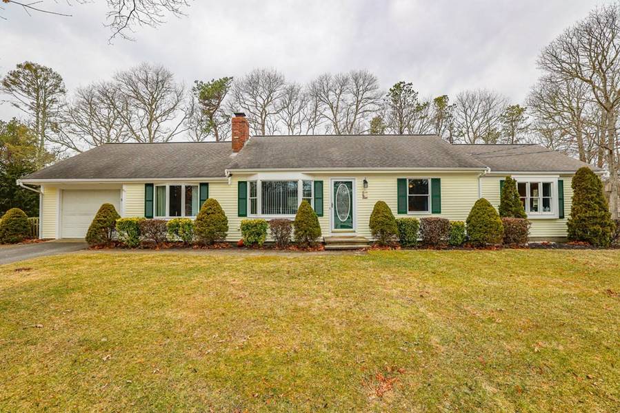 9 Hawes Run Rd, Yarmouth, MA 02673